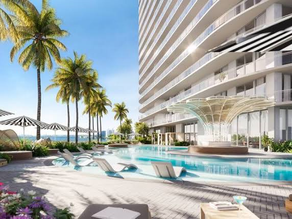 CONTINUUM Club & Residences Miami