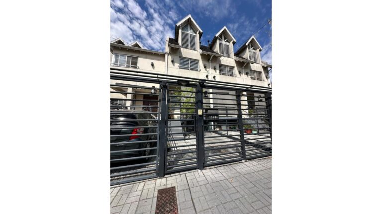 Mariano Pelliza 1500 – USD329.000 – Casa – en Venta