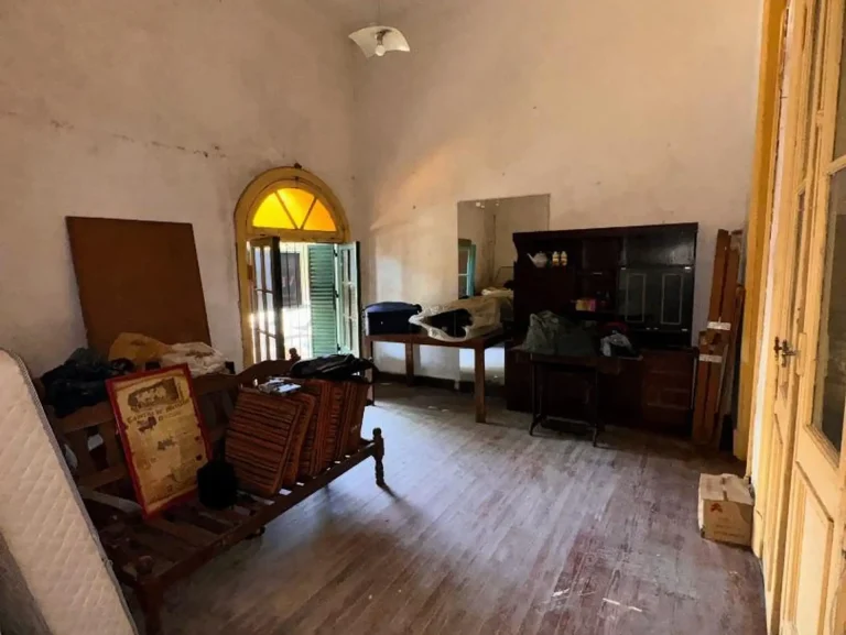 aa4b8570-185d-4b28-aa51-55619107ad07_u_large